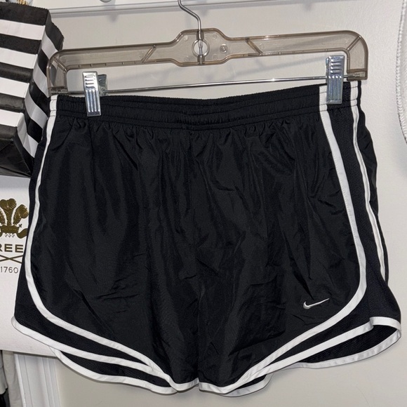 Nike Black Athletic Shorts with Signature Tempo Style - Picture 1 of 3